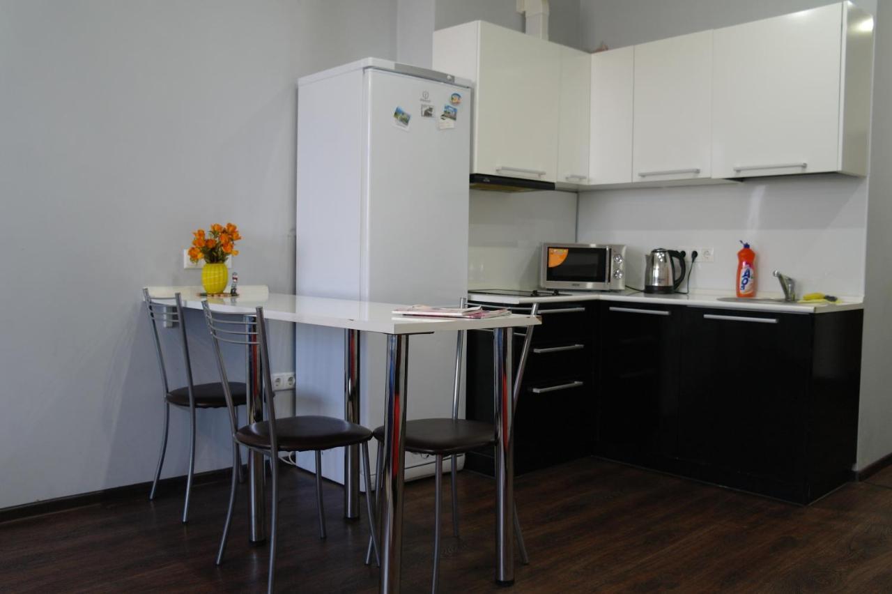 Apartlux On Dekabrskikh Sobytiy Apartment Irkutsk Ngoại thất bức ảnh